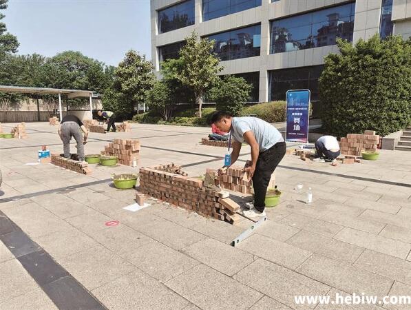 鹤壁市第三届职业技能大赛砌筑赛项举行