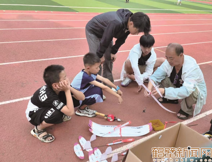 “飞”一般成长——鹤壁航模少年的逐梦之路