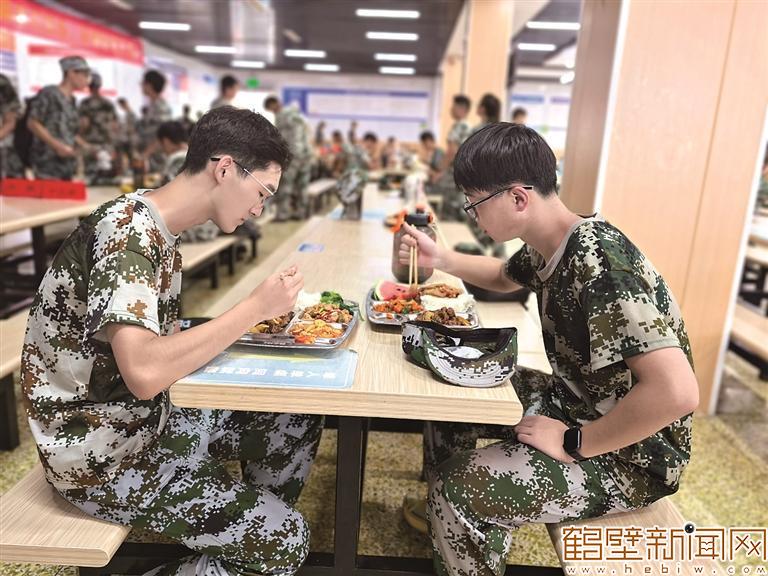 “校园餐”里的民生温度与治理智慧——鹤壁市学校食堂自营自助供餐模式改革实践掠影