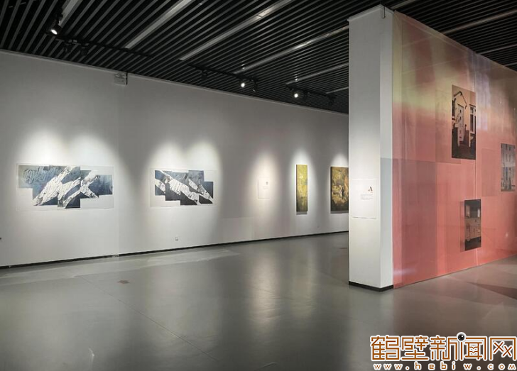 持续至10月15日！“城市交响曲”青年艺术展在鹤壁市美术馆开展